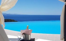 Villa Molivos Castle